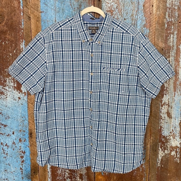 Eddie Bauer Classic Fit Short Sleeve Button Down Blue Plaid Shirt - Picture 1 of 4